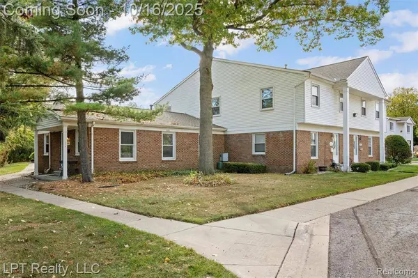 38201 Carolon Boulevard 17B, Westland, MI 48185