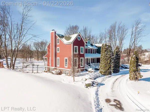 21255 Chubb RD, Northville, MI 48167