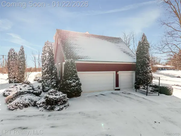 21255 Chubb RD, Northville, MI 48167