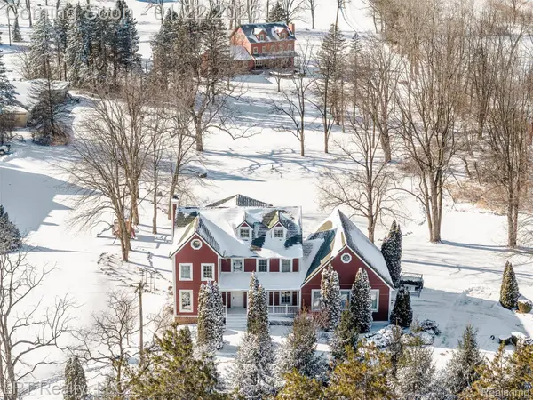 21255 Chubb RD, Northville, MI 48167