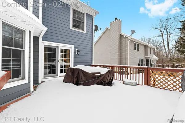 10788 Eagle Cove DR, South Lyon, MI 48178