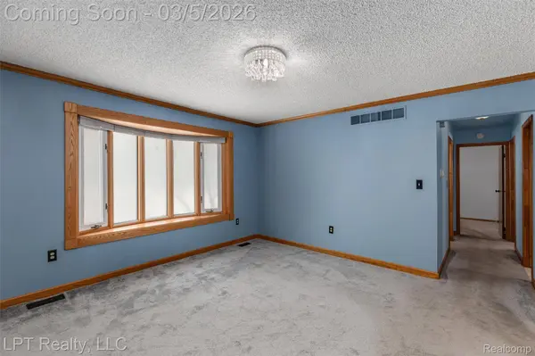 133 Greenwood ST, Garden City, MI 48135