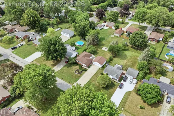 37155 Jordan ST, Clinton Charter Township, MI 48036