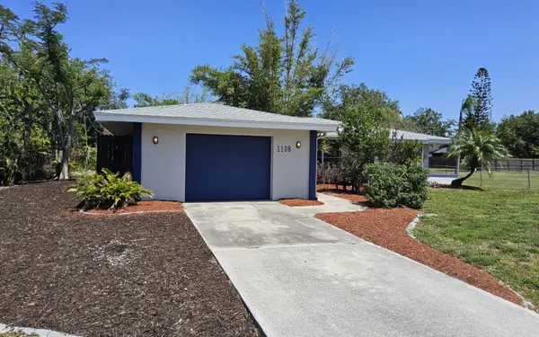 1108 Ample Ave NW, Port Charlotte, FL 33948-5002