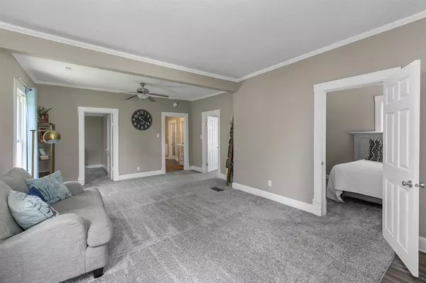 116 2nd Street, West Des Moines, IA 50265