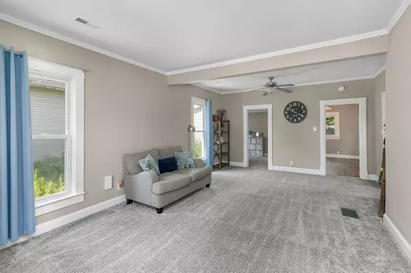 116 2nd Street, West Des Moines, IA 50265