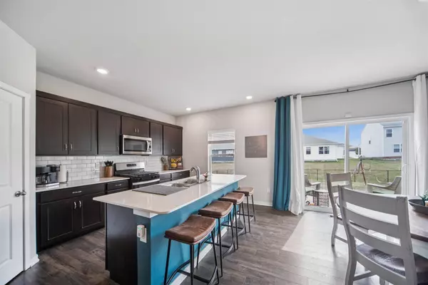 10240 Powell Avenue, Johnston, IA 50131