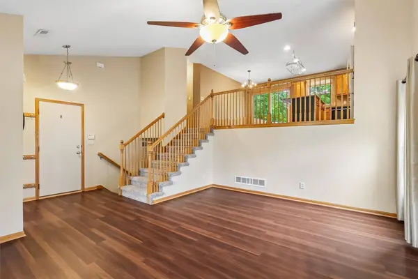 1579 Nine Iron Drive, West Des Moines, IA 50266