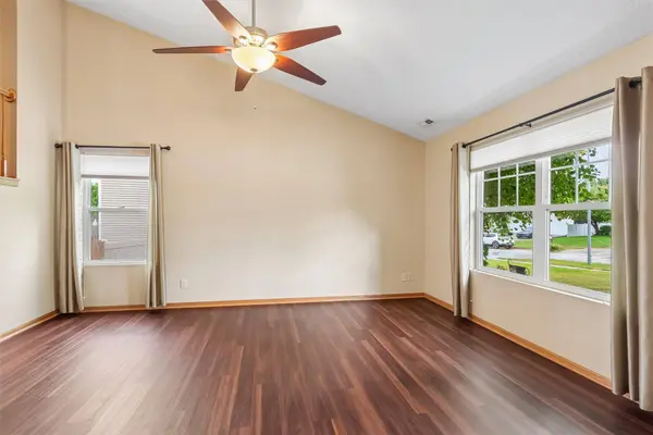 1579 Nine Iron Drive, West Des Moines, IA 50266