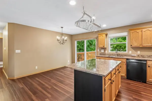 1579 Nine Iron Drive, West Des Moines, IA 50266