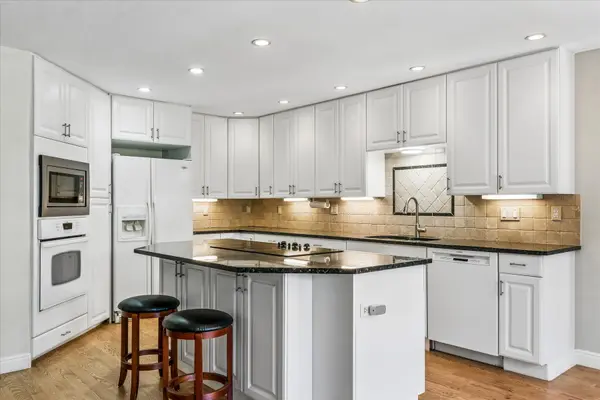 10235 W Glasgow Ave, Littleton, CO 80127-3473