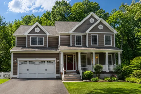 1 Ridgeview Dr, Farmington, CT 06032-2090