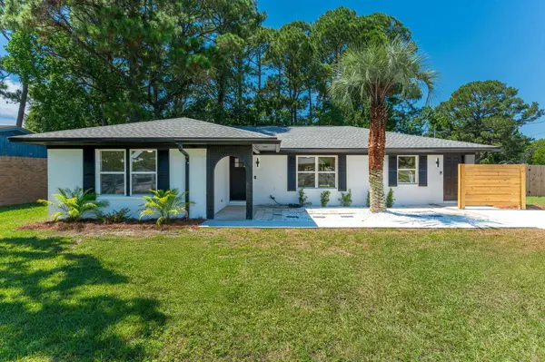 38 NW Deal Avenue, Fort Walton Beach, FL 32548