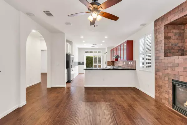 107 Dragonfly CIR, Sacramento, CA 95834