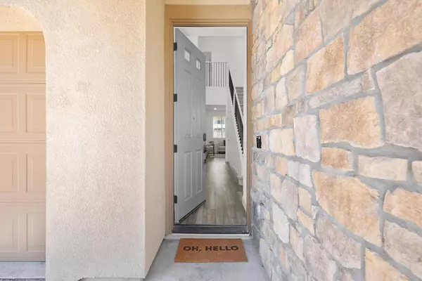 5812 Harveston WAY, Sacramento, CA 95835