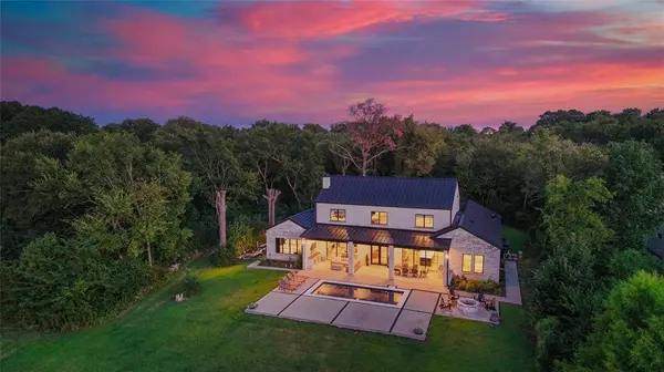 111 Sun Valley, Mabank, TX 75147