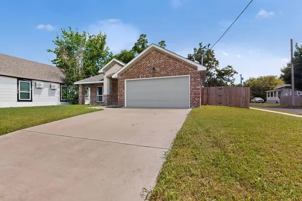 1615 Jones Street, Greenville, TX 75401