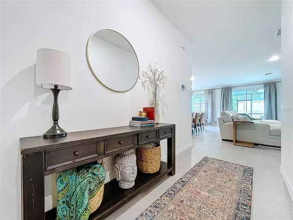 8214 WHEAT STONE DR, Zephyrhills, FL 33540