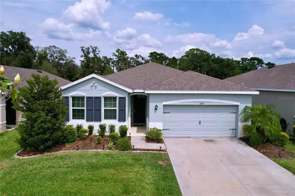 8214 WHEAT STONE DR, Zephyrhills, FL 33540