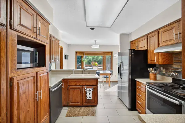 3913 Horton Trail, Urbandale, IA 50322