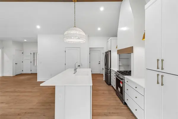 4625 NW Lovington Drive, Des Moines, IA 50310