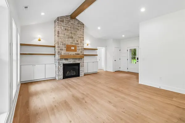 4625 NW Lovington Drive, Des Moines, IA 50310