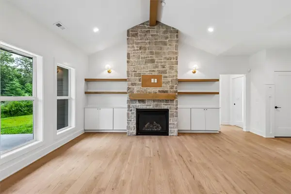 4625 NW Lovington Drive, Des Moines, IA 50310