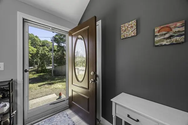 295 Sudbury Ln, Barnstable, MA 02601