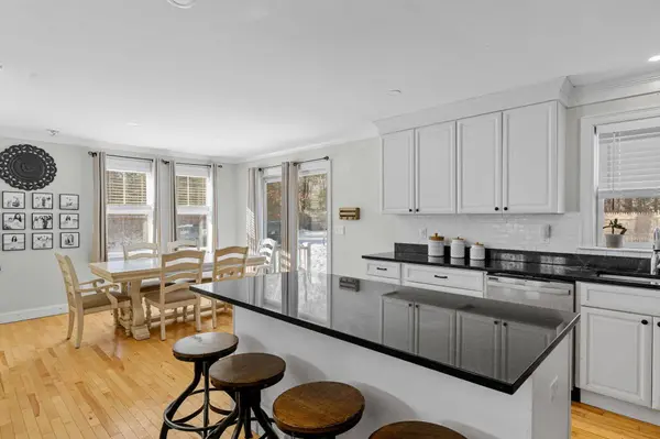 1597 Santuit Newtown Road, Cotuit, MA 02635