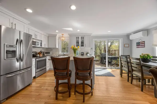 21 Many Oaks Circle, Yarmouth Port, MA 02675