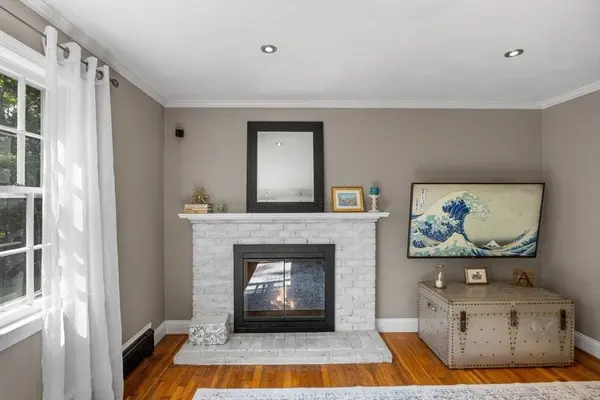 31 Chase Rd, Sandwich, MA 02537