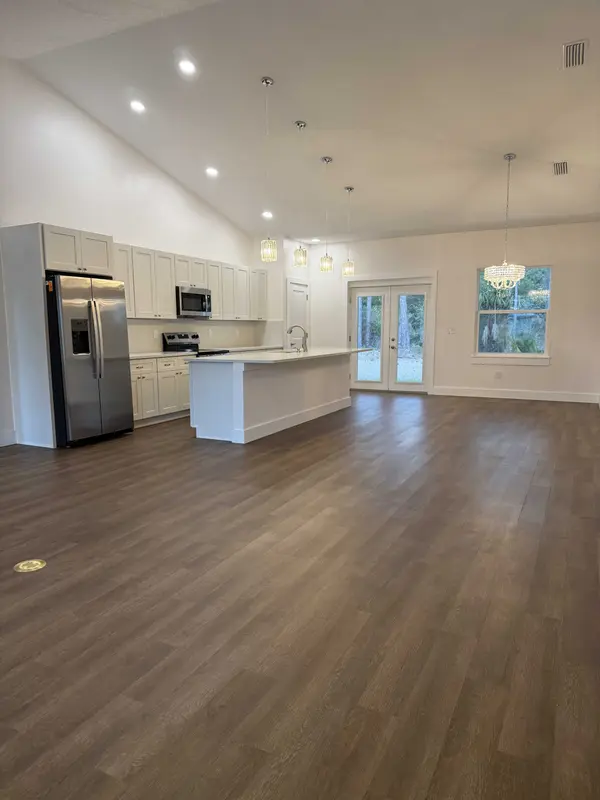 99 Bickford Dr, Palm Coast, FL 32137-9369