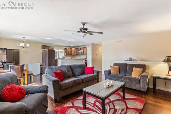 616 Squire ST, Colorado Springs, CO 80911