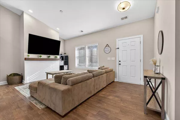 124 Lodestone Ct, Moncks Corner, SC 29461