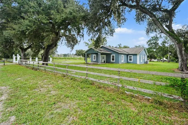 7040 LUMBERTON RD, Zephyrhills, FL 33540