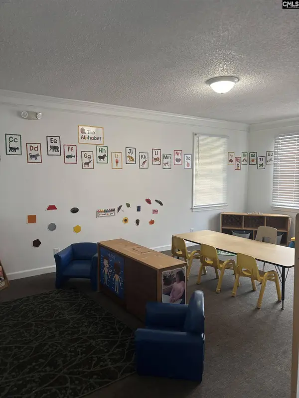 912 Hazelwood Road W, Columbia, SC 29209