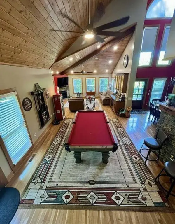 105 Bay Dr, Lancaster, TN 38569