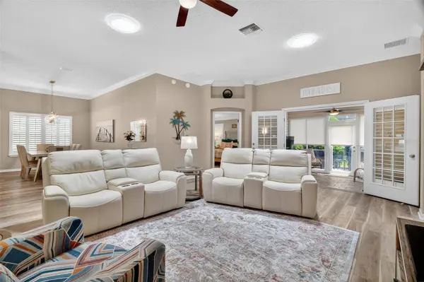 1686 KENSINGTON PL, The Villages, FL 32162