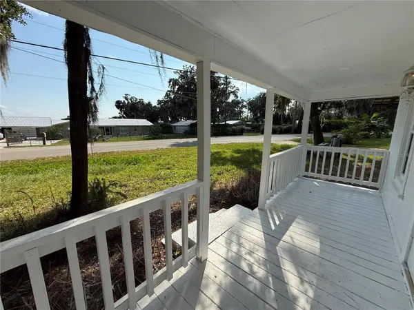 102 POSSUM HOLLOW RD, Georgetown, FL 32139