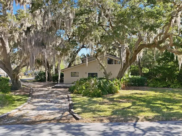 100 SATURN RD, St Augustine, FL 32086
