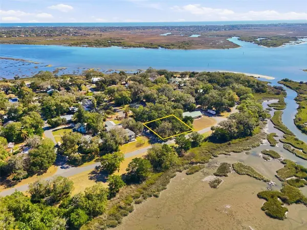 100 SATURN RD, St Augustine, FL 32086