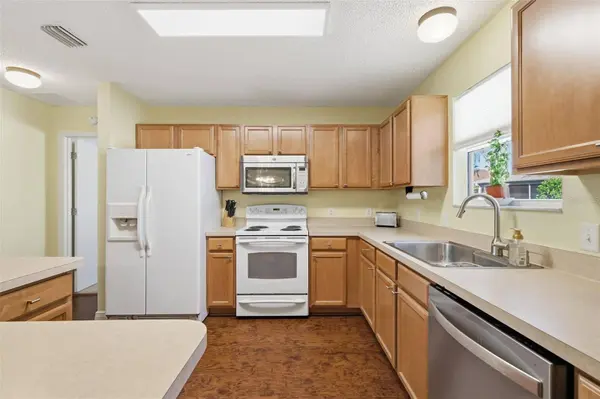 1609 BLOSSOM TER, The Villages, FL 32162