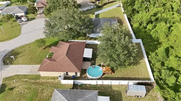 236 COUNTRY LAKES CIR, Groveland, FL 34736