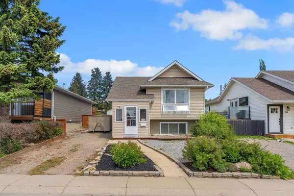 74 Eldorado RD SE, Airdrie, AB T4B 1C1
