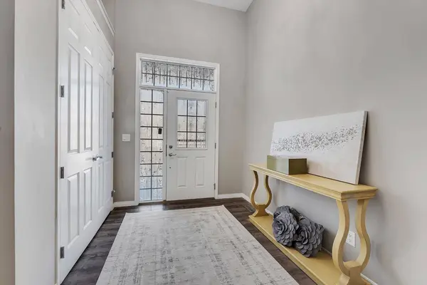 32 Carrington MNR NW, Calgary, AB T3P0Z2