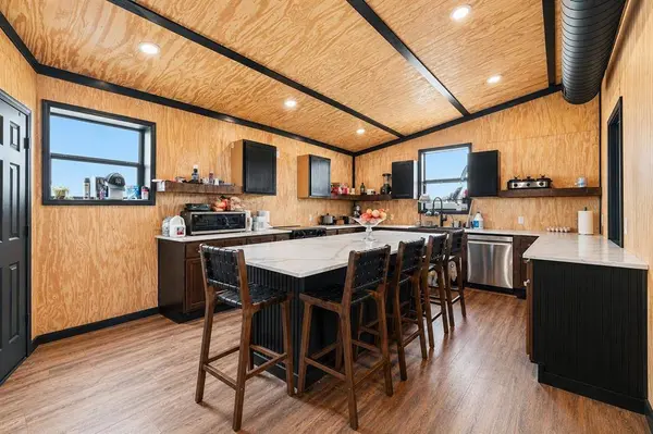 1701 County Road 466, Elgin, TX 78621