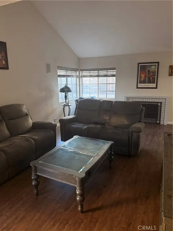 863 Encino, Corona, CA 92882