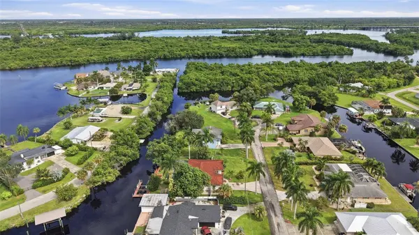 261 ALAMEDA AVE, Fort Myers, FL 33905