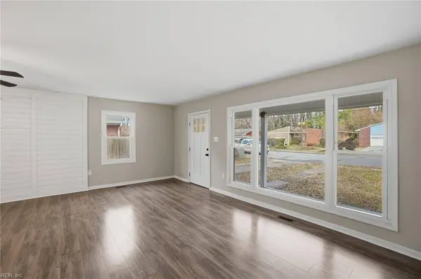 15 Gayle ST, Hampton, VA 23669