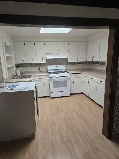 411 N Rubennie PL NW, Albuquerque, NM 87114